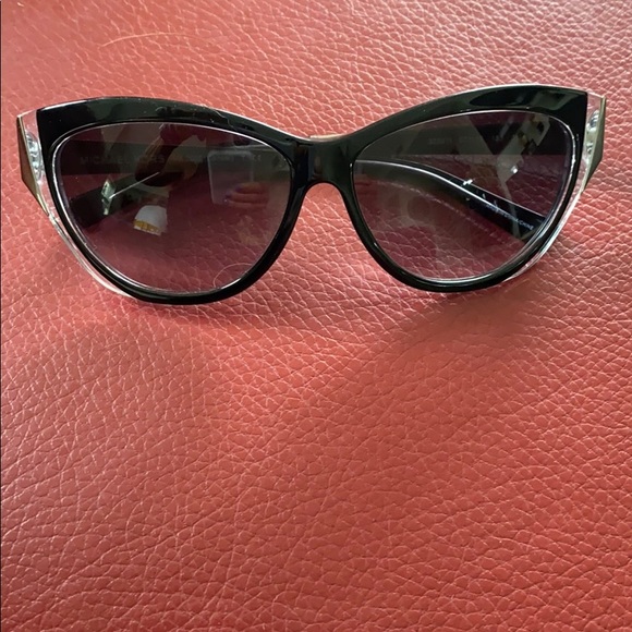 Sunglasses - Picture 2 of 4